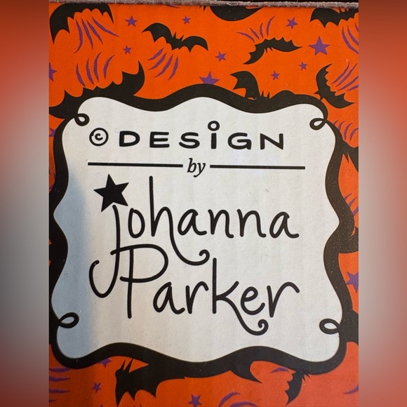 Halloween Pumpkin Salt & Pepper Shakers - Picture 2 of 2